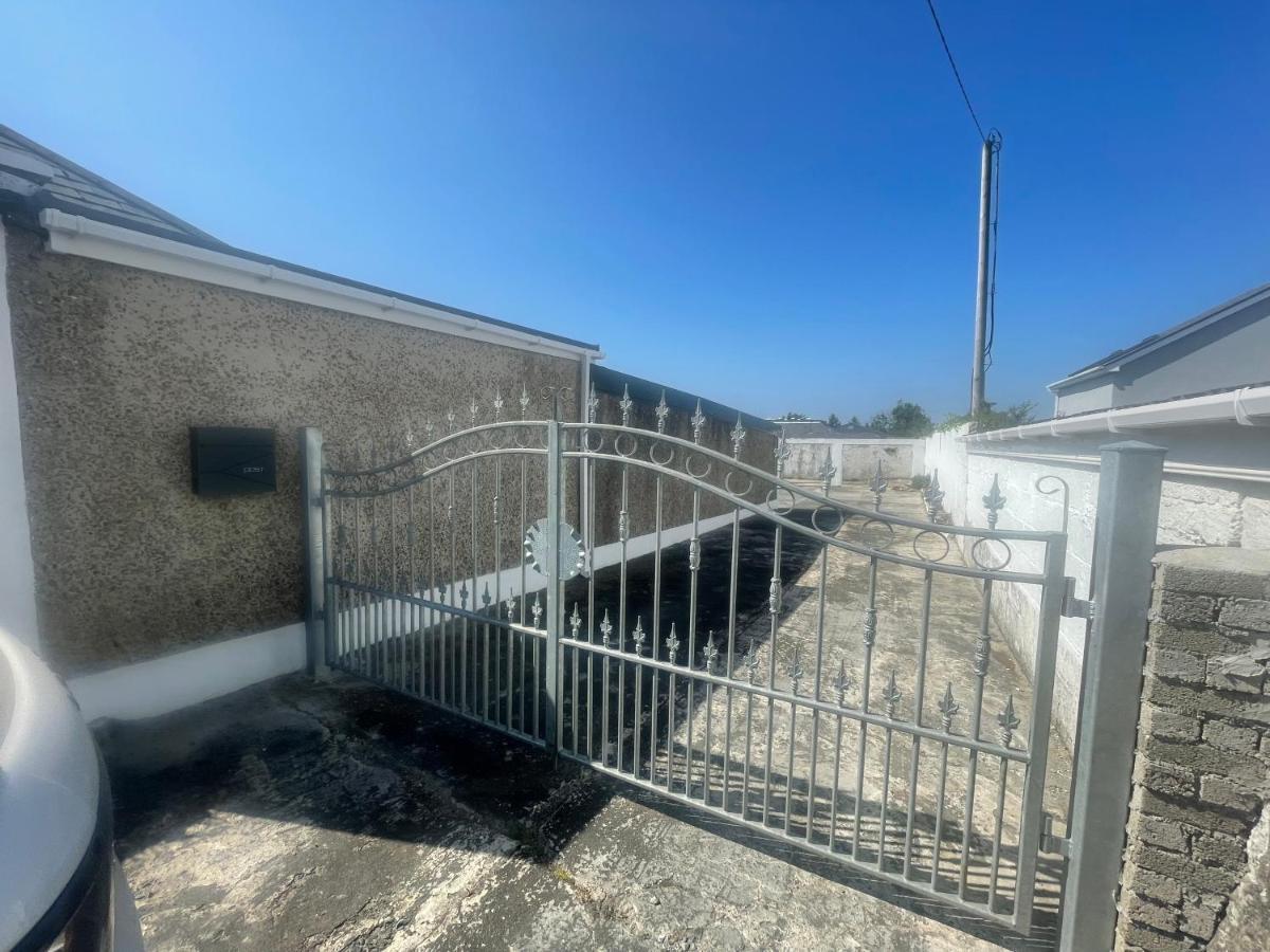 Mcbride'S Bungalow, Chapel Road Dungloe Donegal Town Екстер'єр фото
